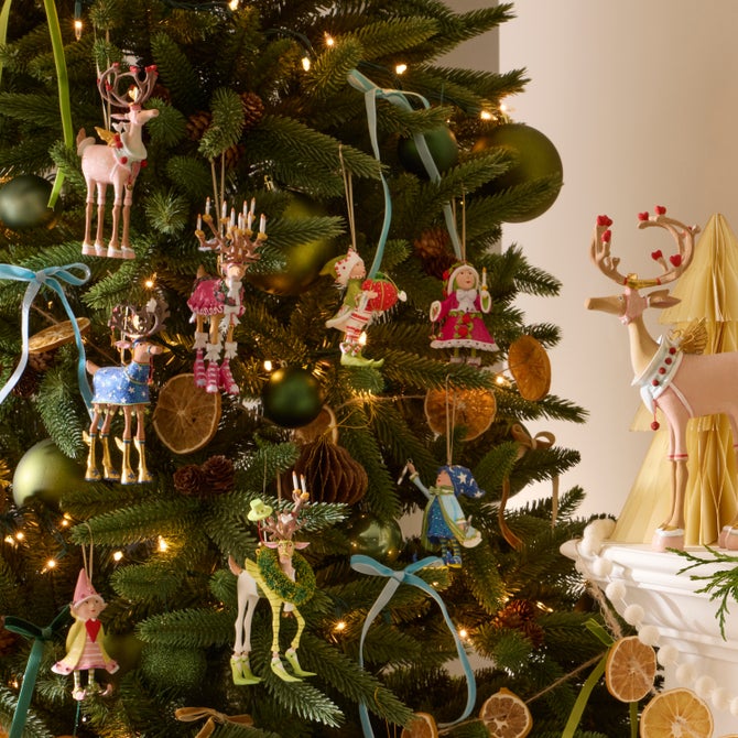 Patience Brewster Dash Away Comet's Elf Ornament image number 3