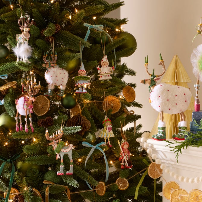 Patience Brewster Dash Away Dasher's Elf Ornament image number 3