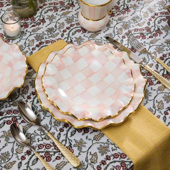 Rosy Check Ceramic Fluted Dinner Plate image number 1