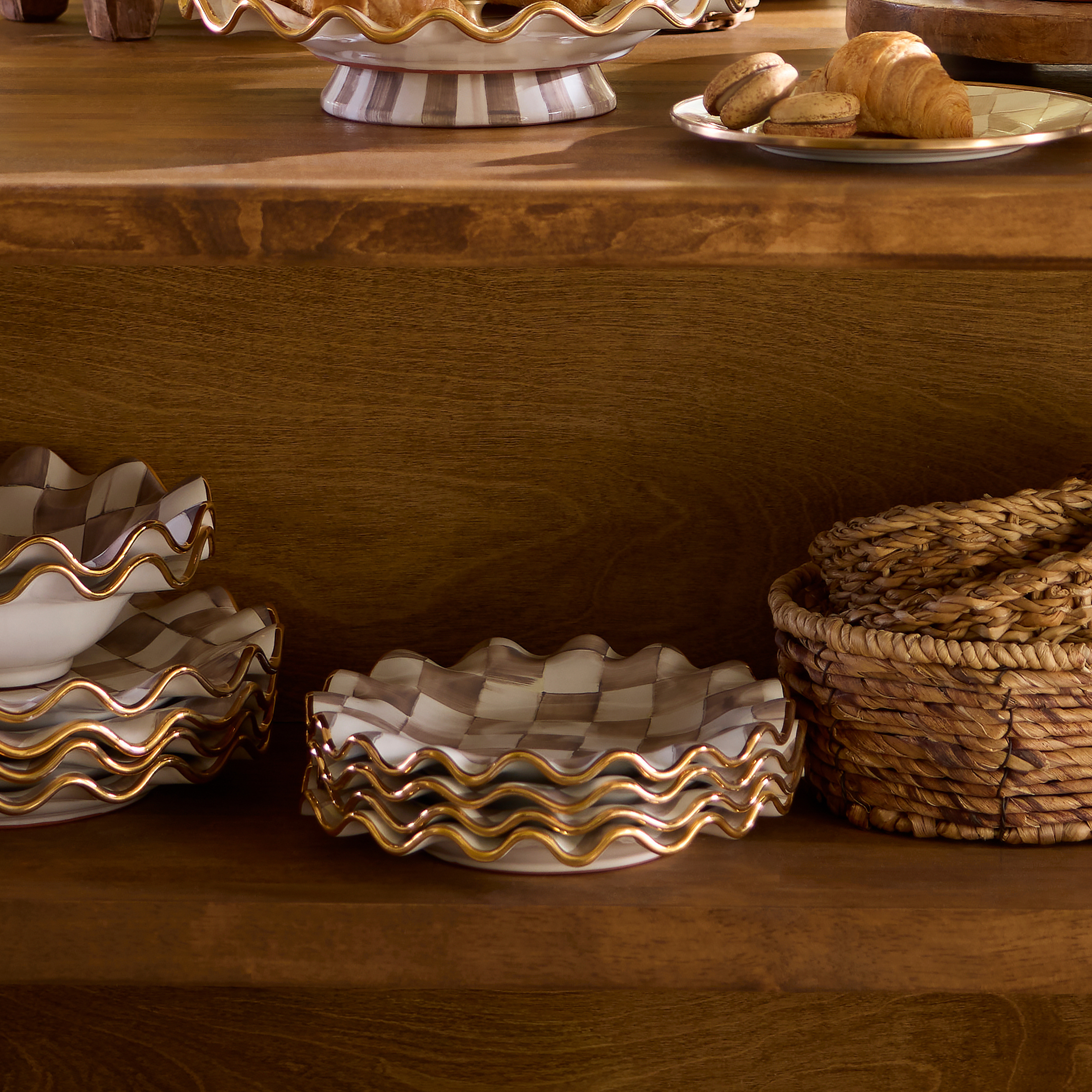 MOGA（モガ）ミランCB レース模様 蓋付き菓子入れ MacKenzie-Childs | Mocha Check Ceramic Fluted Dessert Plate