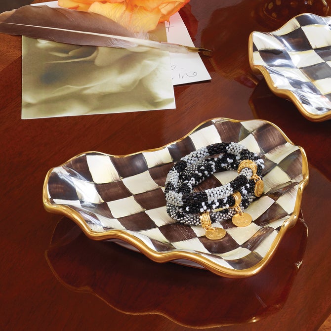 Courtly Check Fluted Heart Plate image number 7