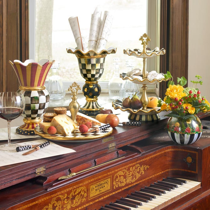 Courtly Check Ceramic Three Tier Sweet Stand image number 1