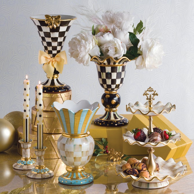 Parchment Check Three Tier Sweet Stand image number 7
