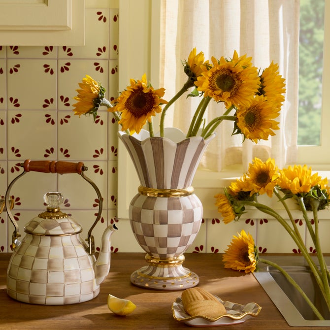 Mocha Check Ceramic Great Vase image number 1