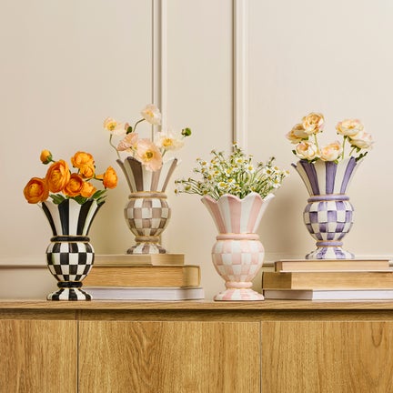 Rosy Check Small Great Vase