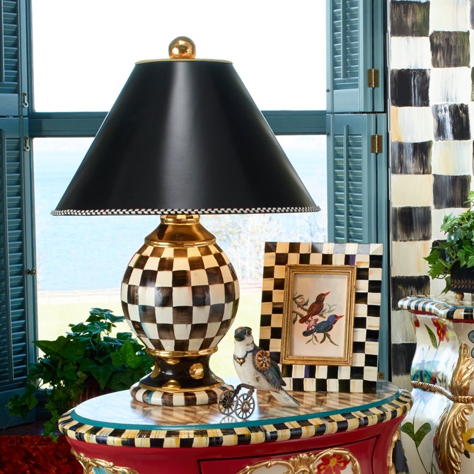 Courtly Check Ceramic Globe Lamp image number 8