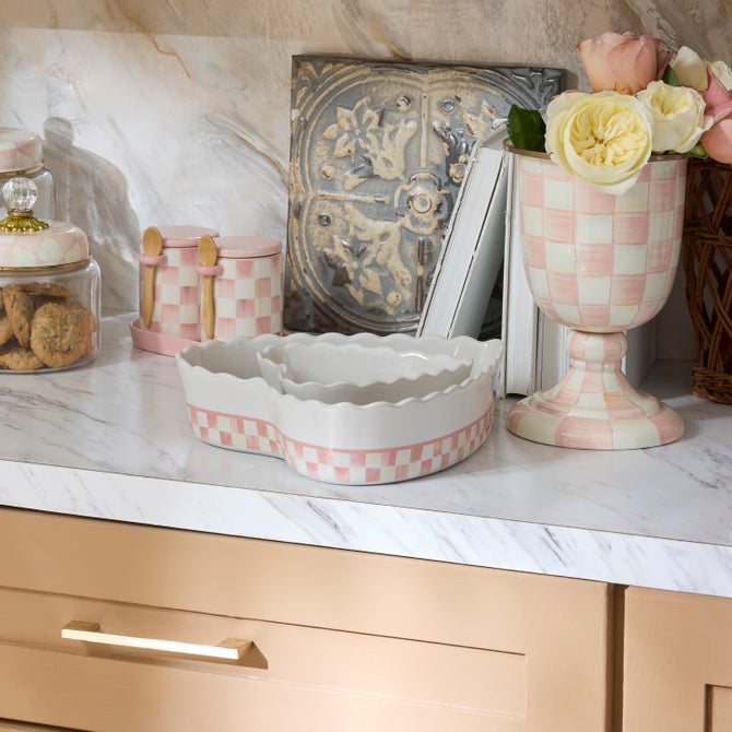Rosy Check Everyday Small Heart Baker image number 1