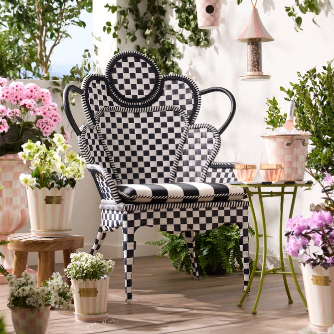 Gambit Check Outdoor Wing Chair image number 1