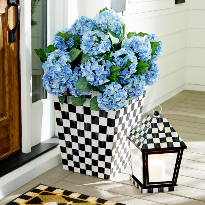 Courtly Check 20" Planter image number 1