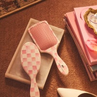 Wet Brush Rosy Check Paddle Brush