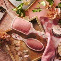 Wet Brush Rosy Check Paddle Brush