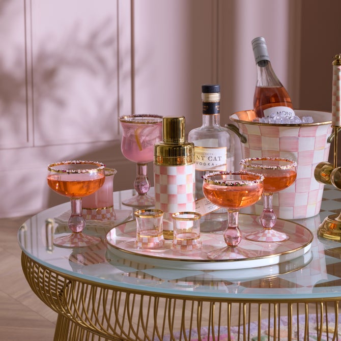 Rosy Check 3260 Gold Cocktail Shaker image number 3
