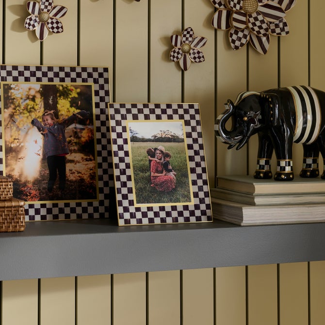 Courtly Check 5" x 7" Glass Frame image number 5
