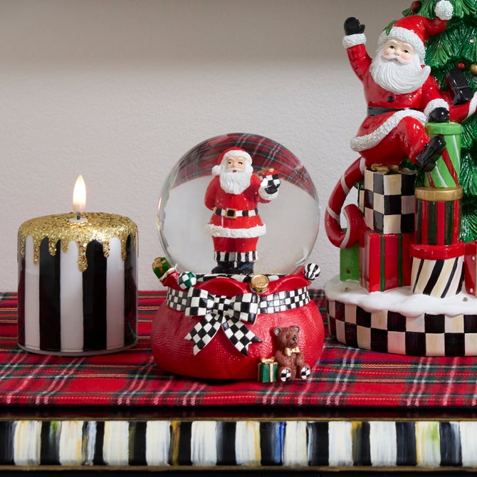 Gift Giving Santa Snow Globe image number 1