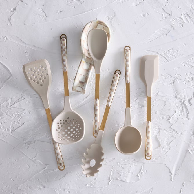 Mocha Check Pasta Spoon image number 1