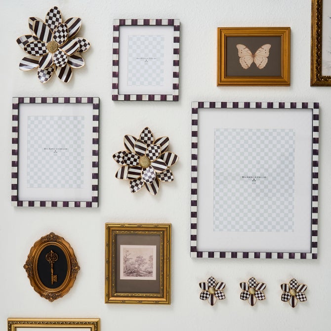 Courtly Wallflowers, Set of 3 image number 1