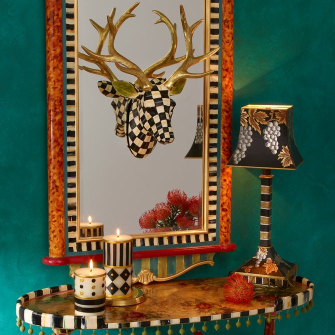 Courtly Check Small Deer image number 5