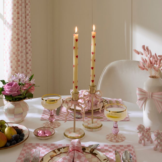 It's All About the Bow Candleholder image number 1