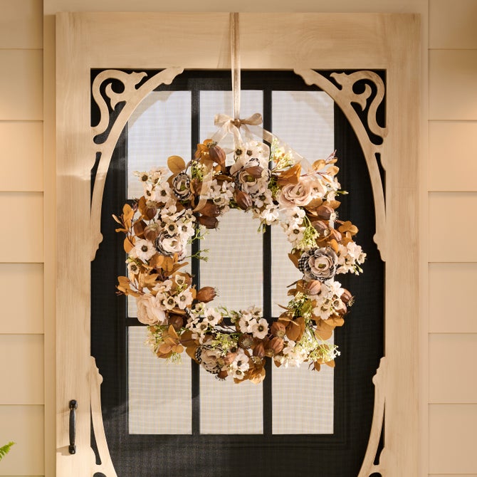 Cafe Floral 24" Wreath image number 4