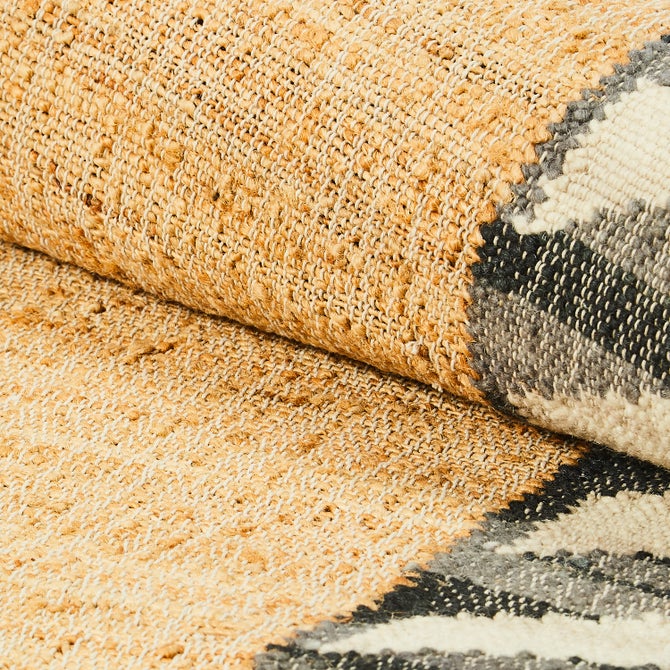 Jute Scalloped Black and White 6' Octagon Rug image number 1