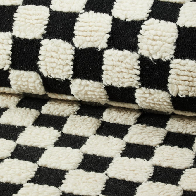 Checkerboard 2'3" x 3'9" Rug image number 2