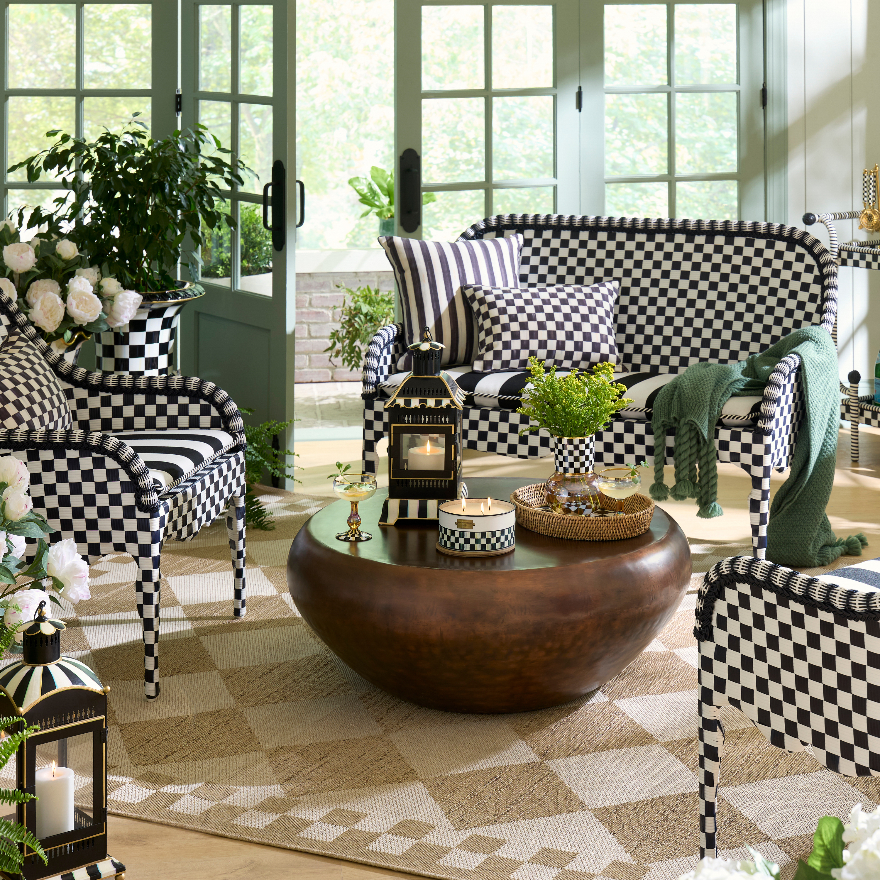 MacKenzie-Childs | White Diamond 5' x 8' Indoor/Outdoor Rug