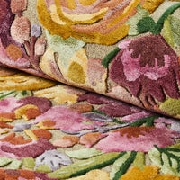 Scalloped Flower Meadow 2'6" x 8' Runner Rug