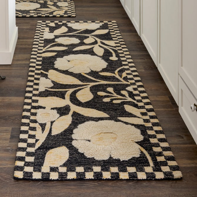 Farmhouse Floral 2'6" x 8' Runner image number 1