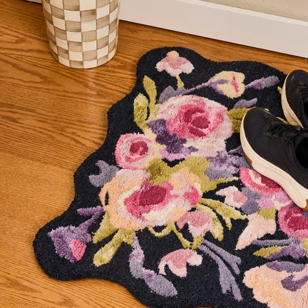 Violet Roses 2'3" x 3'9" Rug