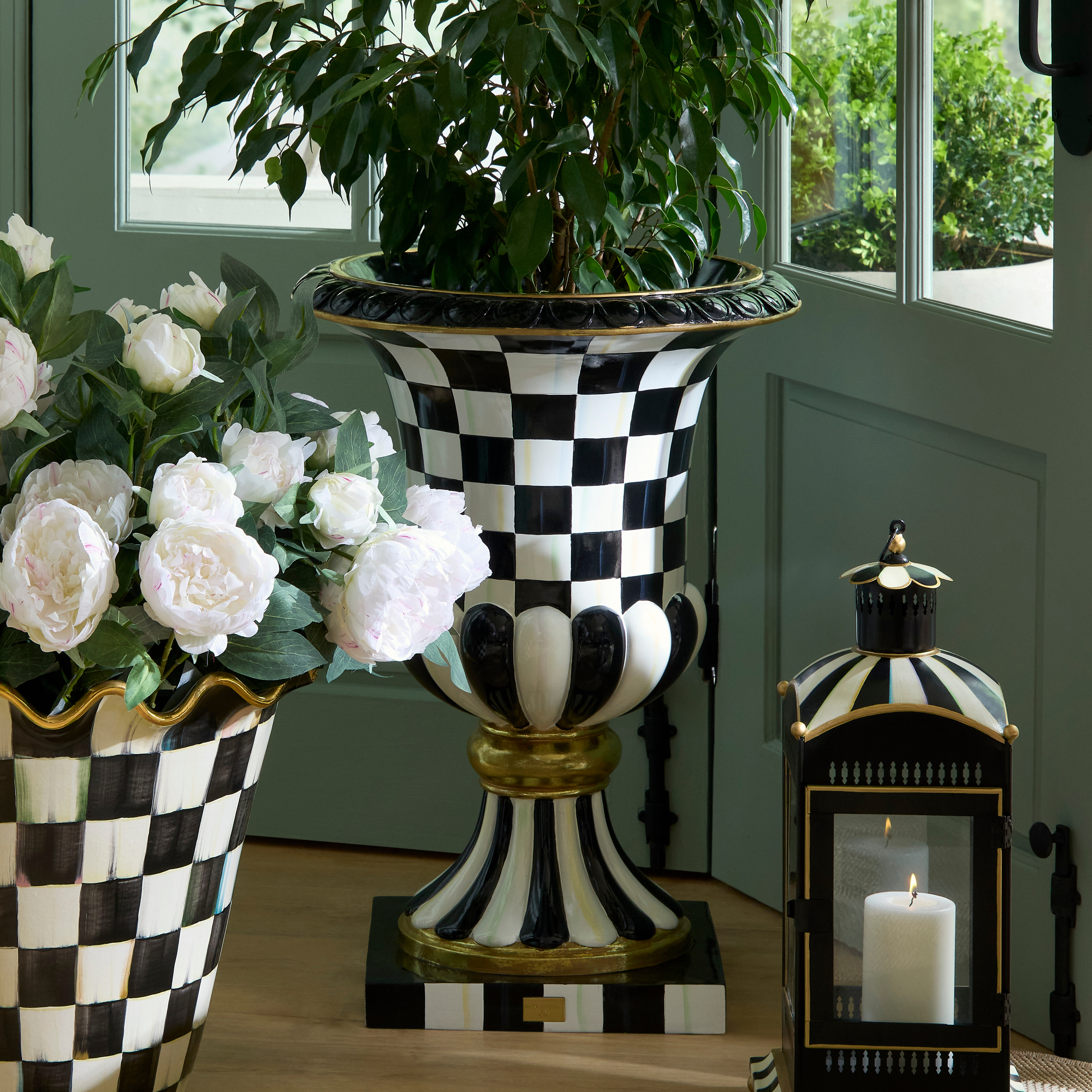 MacKenzie-Childs Courtly Check Pedestal Urn - Thumbnail 3