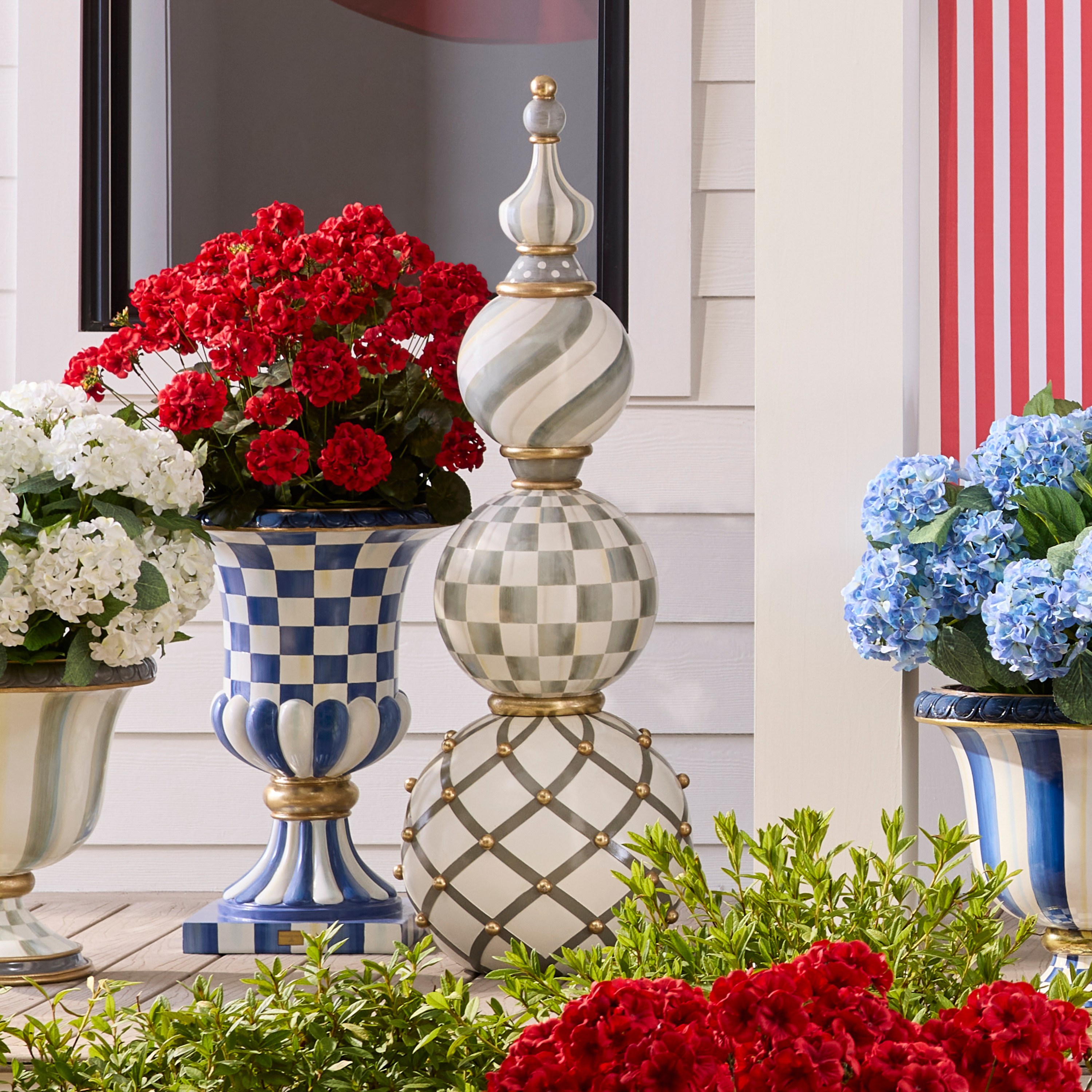 MacKenzie-Childs | Sterling Check Trophy Topiary