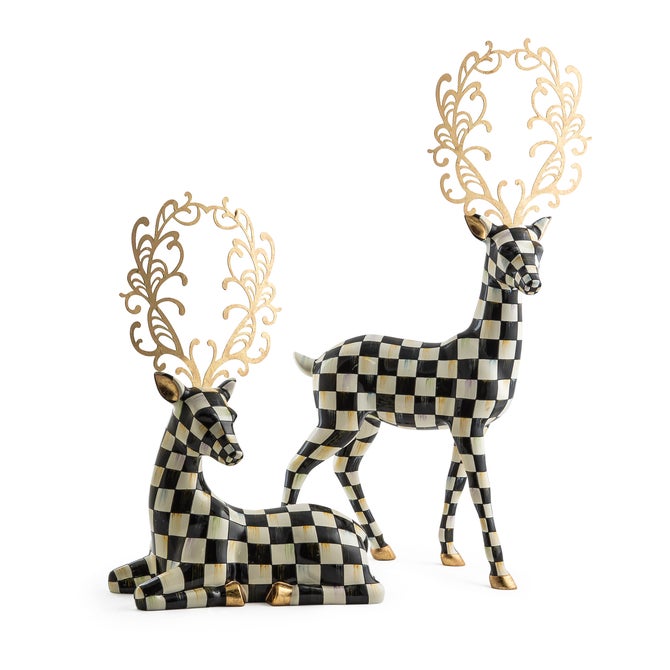 Glam Up Resting Deer image number 2
