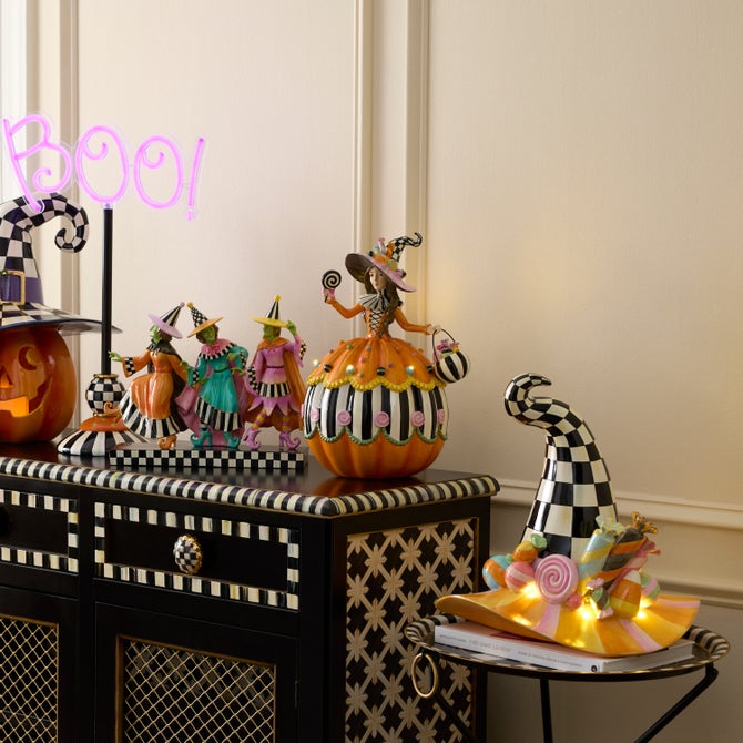 Trick or Treat Illuminated Witch Figurine image number 3