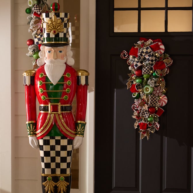 Classic Courtly Trophy Nutcracker image number 1