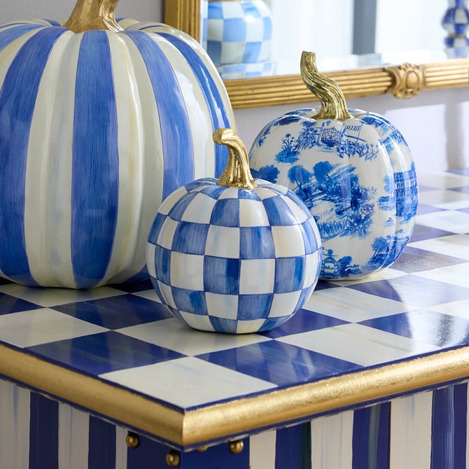 Royal Check Mini Pumpkin image number 1