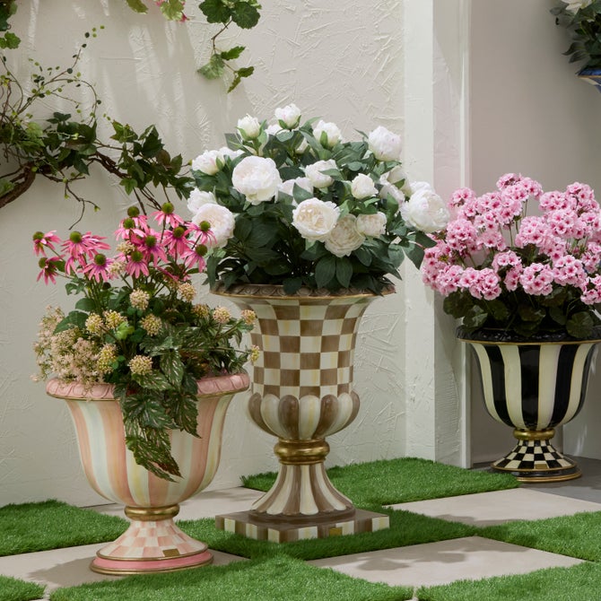 Mocha Check Pedestal Urn image number 1
