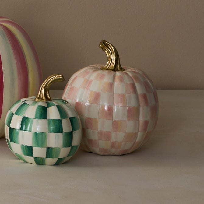 Rosy Check Small Pumpkin image number 1