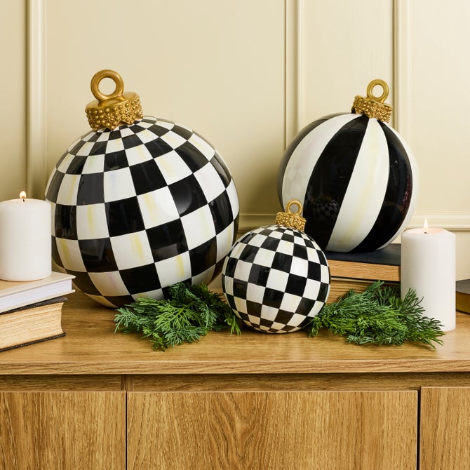 Courtly Check Large Tabletop Ornament image number 1