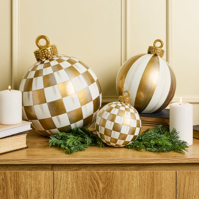 Gold Check Small Tabletop Ornament image number 1