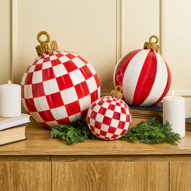 Red Check Small Tabletop Ornament image number 1
