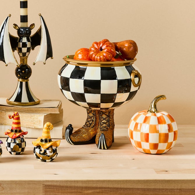 Courtly Check Cauldron image number 10
