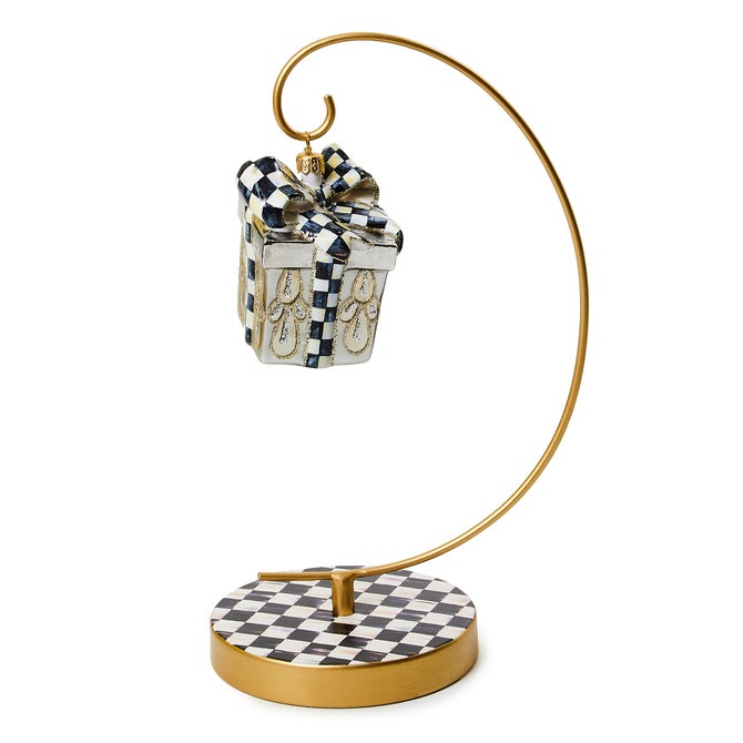 Classic Courtly Ornament Stand image number 2