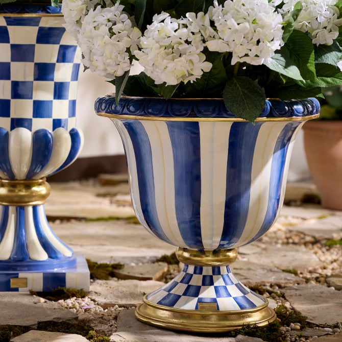 Royal Stripe Urn image number 6