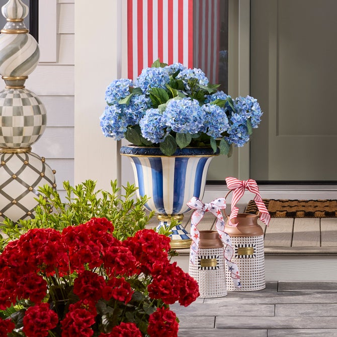 Royal Stripe Urn image number 7