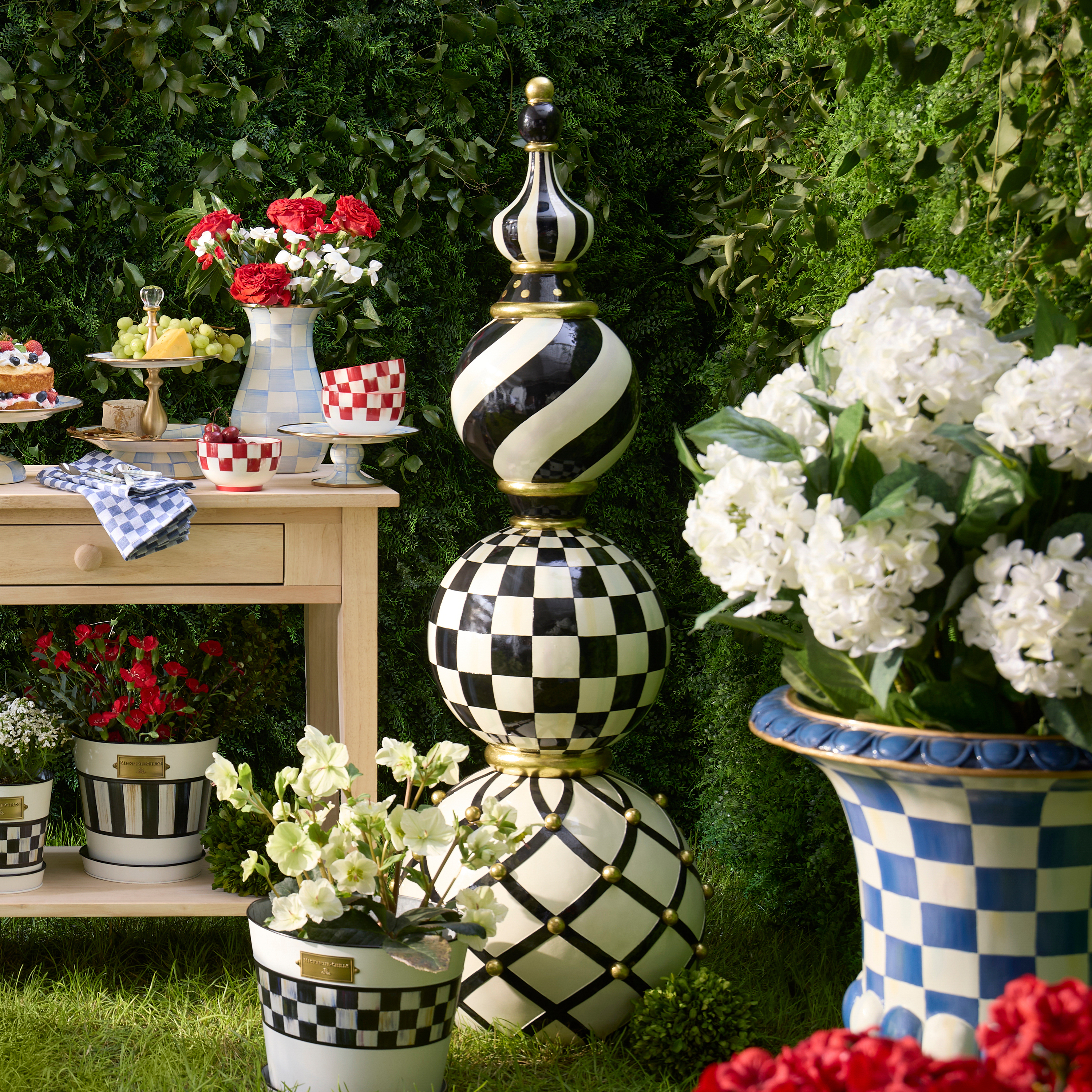 MacKenzie-Childs Courtly Check Trophy Topiary - Thumbnail 2