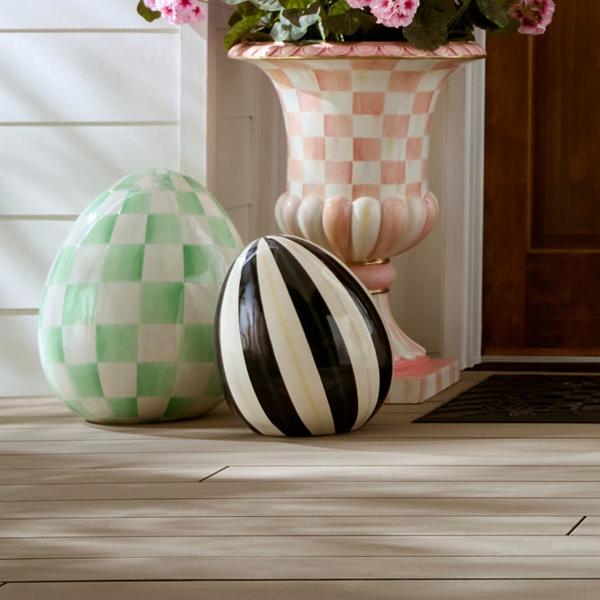 Courtly Stripe Medium Egg image number 1