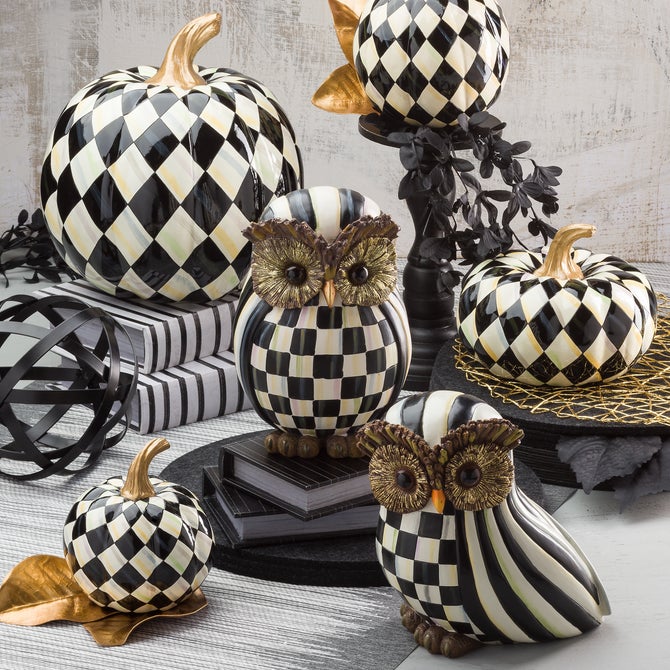 Courtly Stripe Owl image number 4