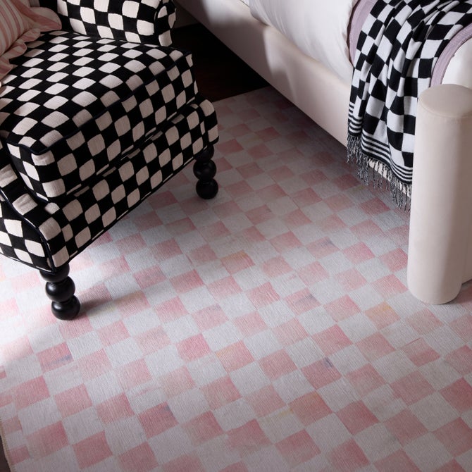 Rosy Checkered 8' x 10' Washable Rug image number 2