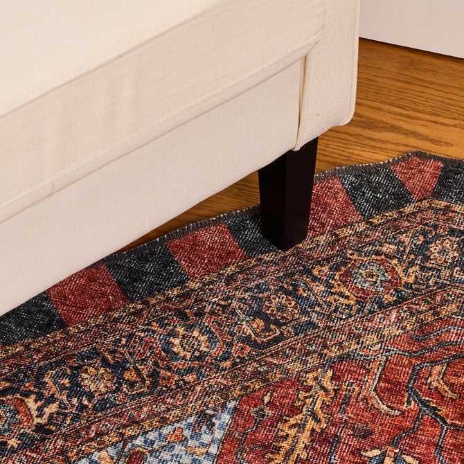 Heriz Checked Red 3' x 5' Washable Rug image number 1