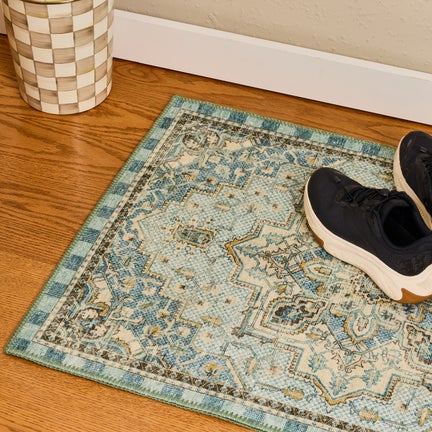 Heriz Checked Aqua 2' x 3' Washable Rug